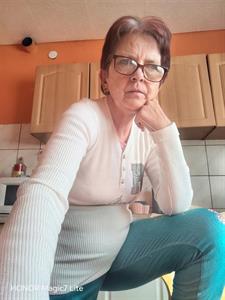 Julcsi 56 éves nő, Jász-Nagykun-Szolnok megye