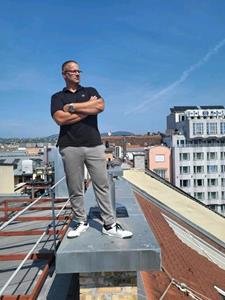 Kálmán 52 éves férfi, Pest megye