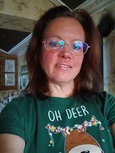 Kata 47 éves nő, Heves megye