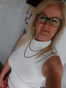 Kata 53 éves nő, Békés megye