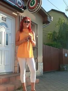 Kata 58 éves nő, Heves megye