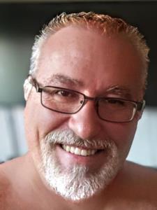 Kisshollo 52 éves férfi, Budapest