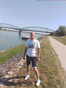 Lacc 53 éves férfi, Győr-Moson-Sopron megye