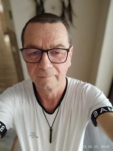 Laci 59 éves nő, Komárom-Esztergom megye