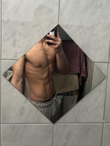 Laci 23 éves férfi, Fejér megye