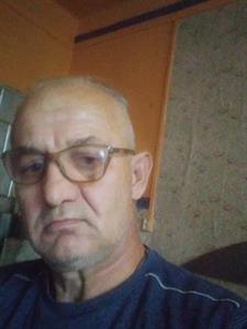 László 57 éves férfi, Győr-Moson-Sopron megye