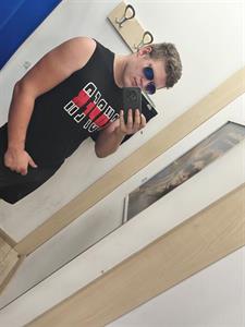 Levente 20 éves férfi, Tolna megye