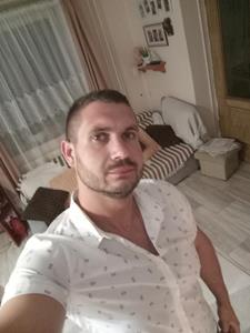 Levi94 32 éves férfi, Fejér megye