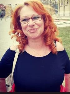 Linda 51 éves nő, Budapest