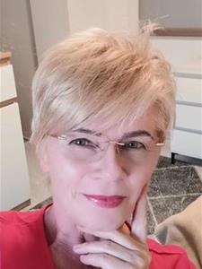Liza 59 éves nő, Budapest
