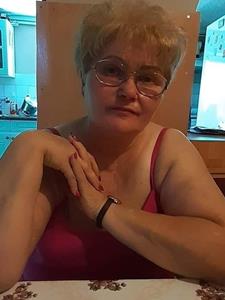 Margó 65 éves nő, Jász-Nagykun-Szolnok megye