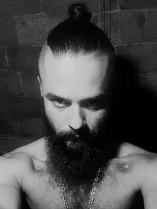 Matteo 32 éves férfi, Pest megye