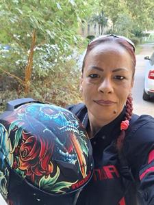 Melinda 46 éves nő, Budapest