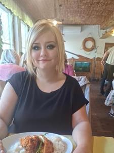 Melinda 46 éves nő, Pest megye