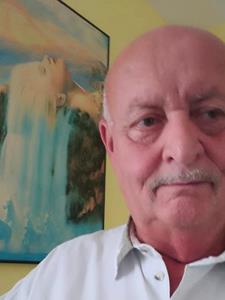 Miklós 70 éves férfi, Budapest