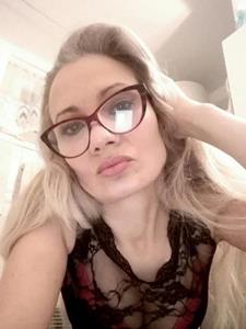 Misskiwi 49 éves nő, Csongrád megye