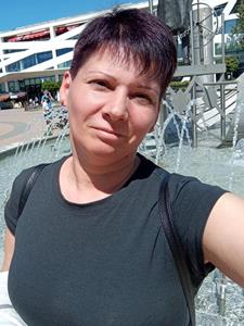 Móni 43 éves nő, Veszprém megye