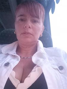 Moni 50 éves nő, Fejér megye