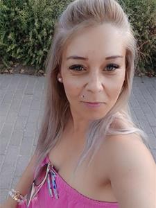 Nati 39 éves nő, Heves megye