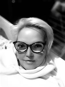 Noci 51 éves nő, Komárom-Esztergom megye