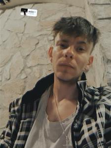 Nőcsábász 30 éves férfi, Győr-Moson-Sopron megye