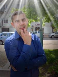 péter 25 éves férfi, Komárom-Esztergom megye