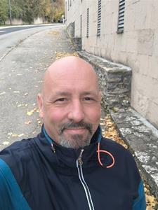 Péter 46 éves férfi, Veszprém megye