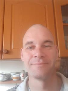 Péter 41 éves férfi, Veszprém megye