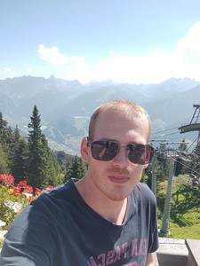 Peti 33 éves férfi, Győr-Moson-Sopron megye