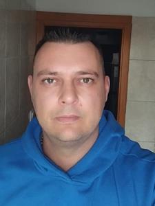 Piftike 43 éves férfi, Budapest