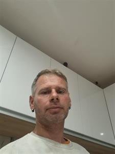 Pléhsuszter 42 éves férfi, Hajdú-Bihar megye