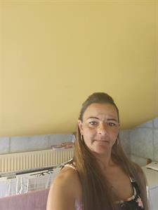Rencsi 40 éves nő, Budapest