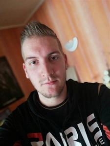 Ricsi 33 éves férfi, Veszprém megye Ricsi 33 éves férfi, Veszprém megye