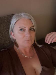 Ritu 48 éves nő, Borsod-Abaúj-Zemplén megye