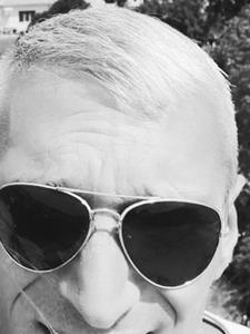 Róbert 49 éves férfi, Veszprém megye