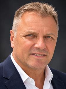 Robert 60 éves férfi, Nógrád megye