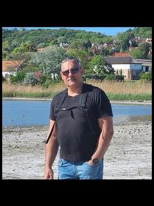 Róbert 53 éves férfi, Veszprém megye