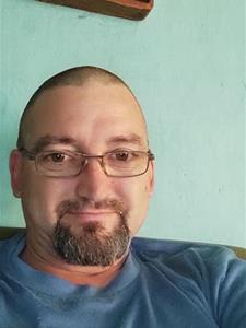 Róbert 45 éves férfi, Jász-Nagykun-Szolnok megye