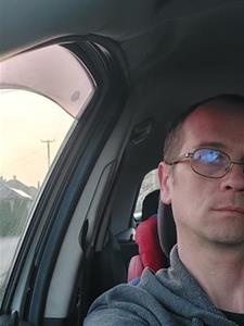 Roli 40 éves férfi, Jász-Nagykun-Szolnok megye