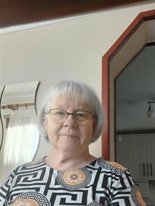 Ryne 71 éves nő, Budapest