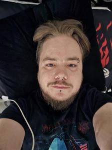 Sándor 29 éves férfi, Komárom-Esztergom megye