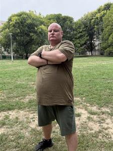 Sanyi 43 éves férfi, Pest megye