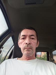 Sanyi  57 éves férfi, Pest megye