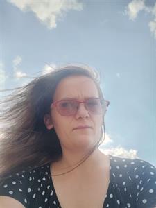 sharon 30 éves nő, Tolna megye