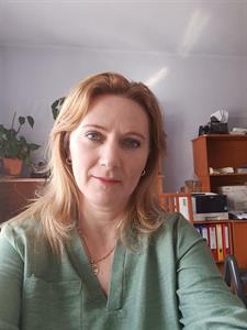 Sly 45 éves nő, Veszprém megye