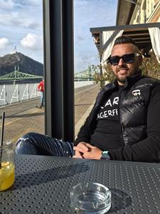 Stili 39 éves férfi, Győr-Moson-Sopron megye