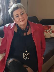 Susie 50 éves nő, Pest megye