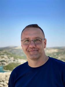 Szabolcs 46 éves férfi, Komárom-Esztergom megye