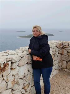 Sziszi 54 éves nő, Pest megye