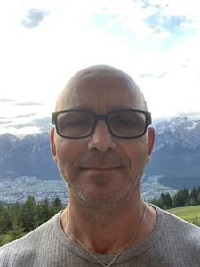 Tapani 51 éves férfi, Heves megye